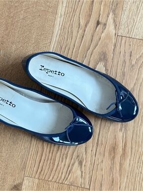 Repetto Camille Classic Blue Patent Leather Ballet Flats